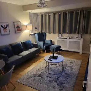 Lovely 2-bedroom With Free Wifi London